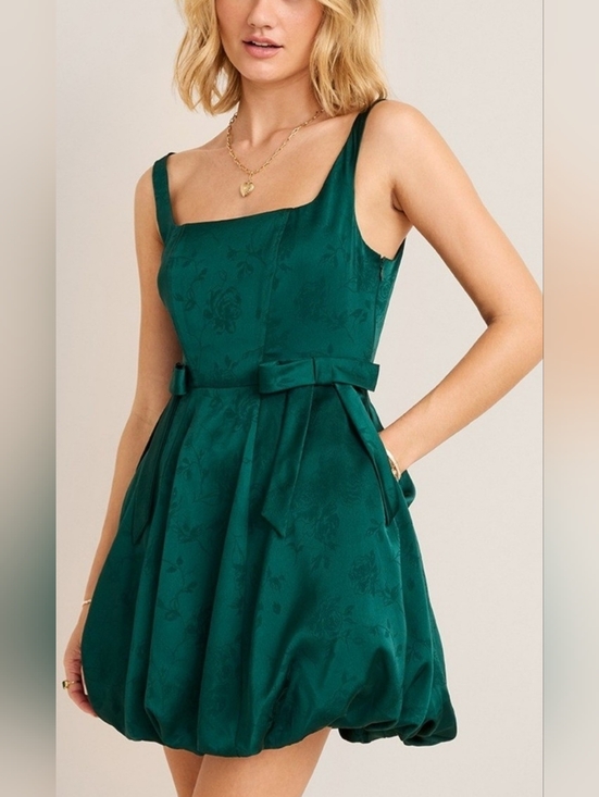 Francesca's Collections Dresses & Skirts - Francesca's Collections Dark Emerald Floral Jacquard Mini Dress Size S